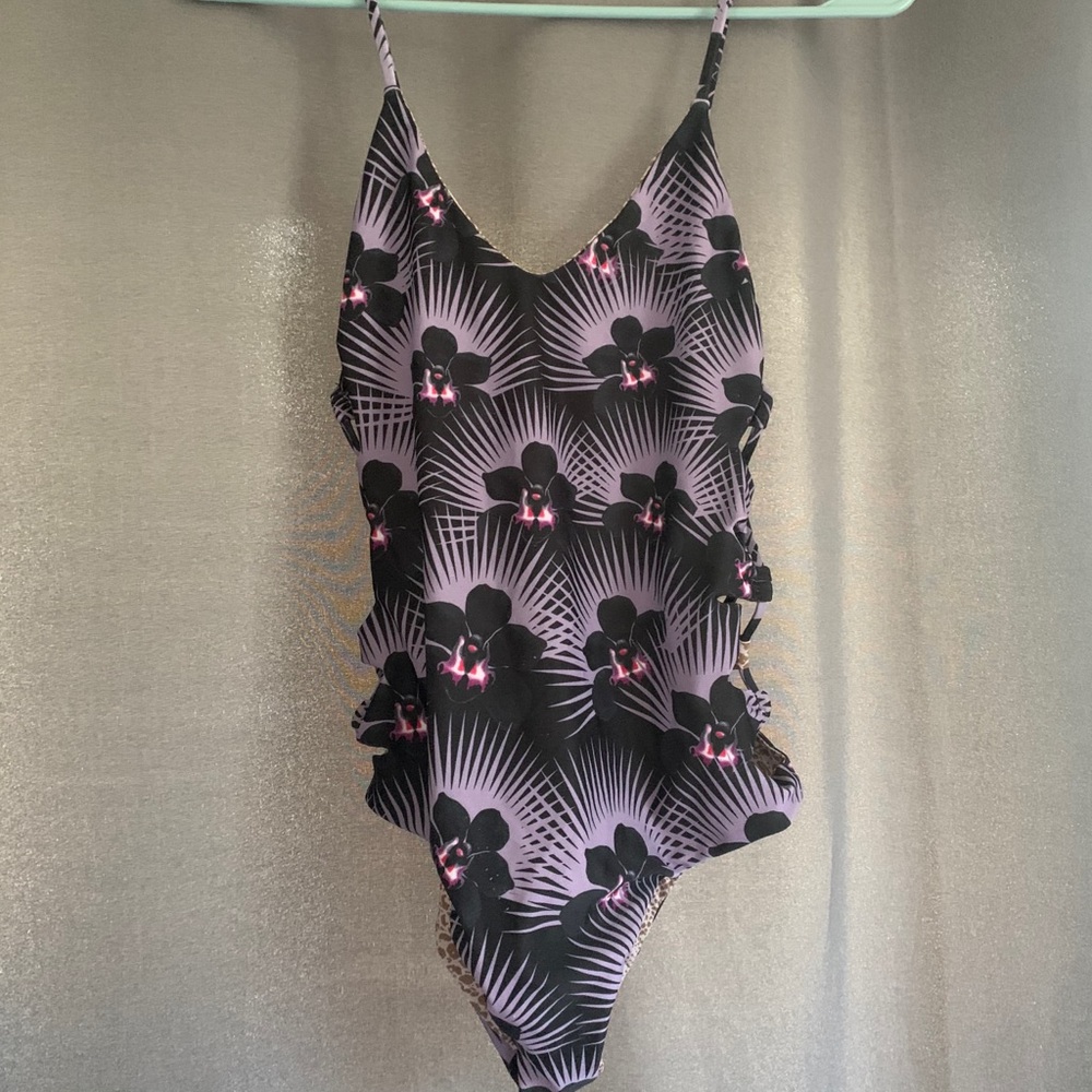 ✖️SOLD VIA IG✖️Acacia Swimwear Florence one piece